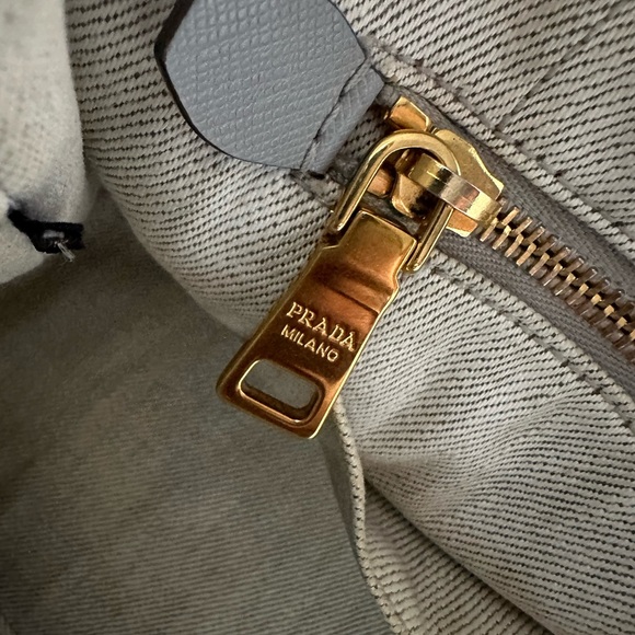 Vintage Prada Small Canapa Denim Logo Tote in Bianco Grey/white - Picture 13 of 16